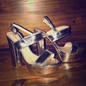 Platform shoes